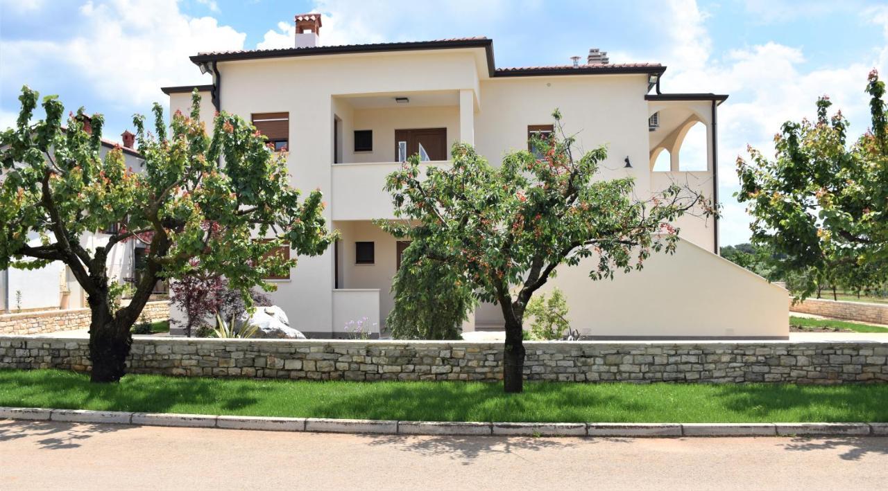 Apartmani Diana Novigrad  Zewnętrze zdjęcie