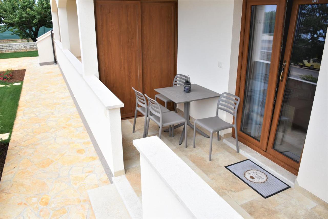 Apartmani Diana Novigrad  Zewnętrze zdjęcie